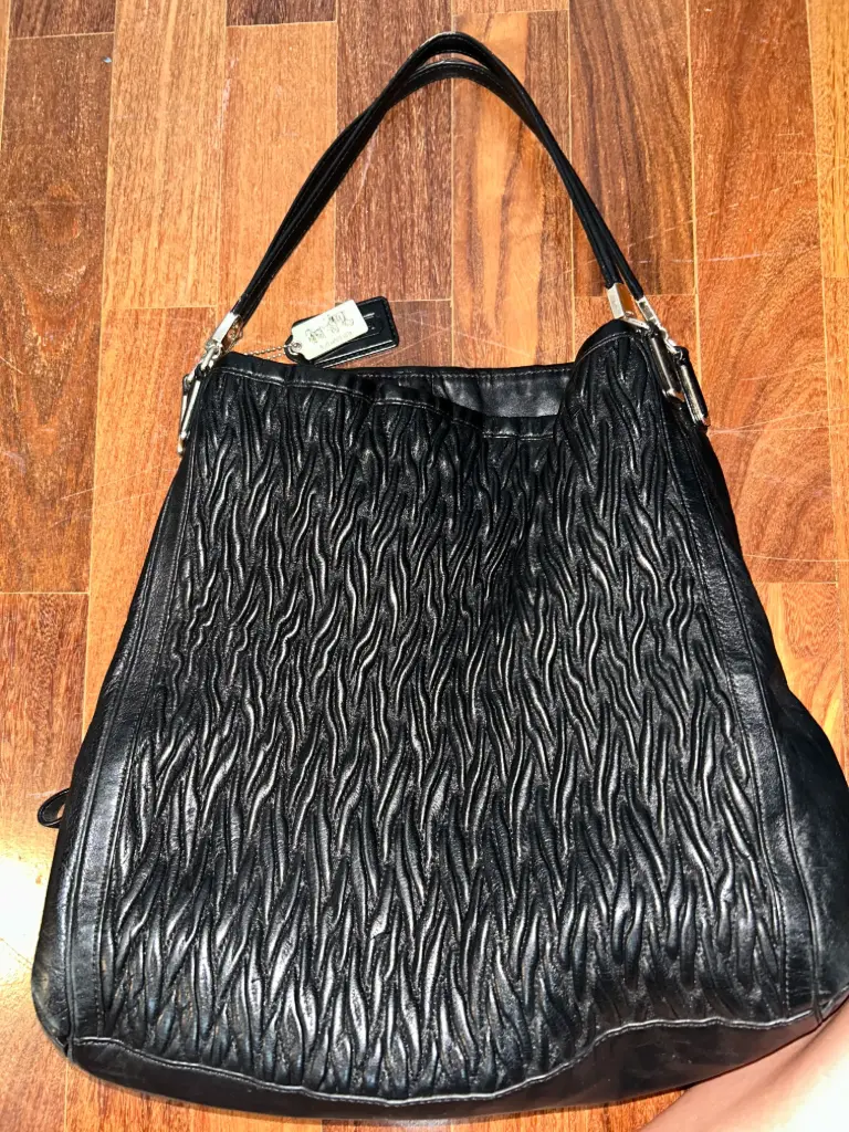 Bolsa Tote Coach Madison Gathered Twist Preto